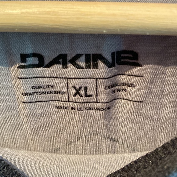 Dakine 3/4 sleeve shirt - Picture 3 of 4